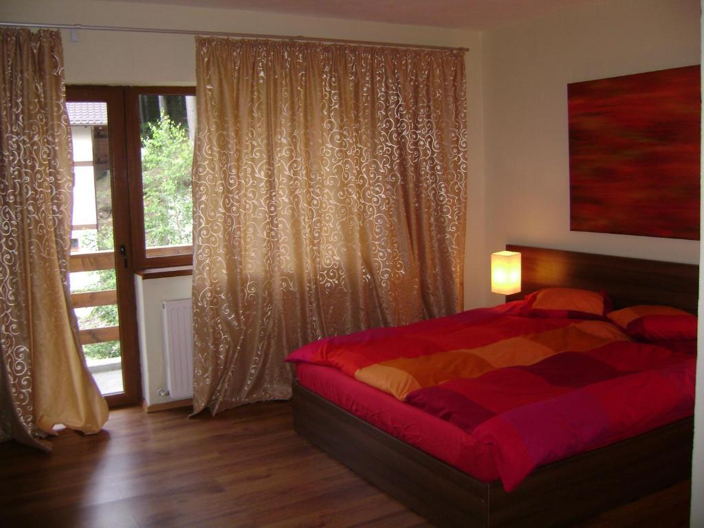 Casa Anotimpuri Hotel Sinaia Quarto foto